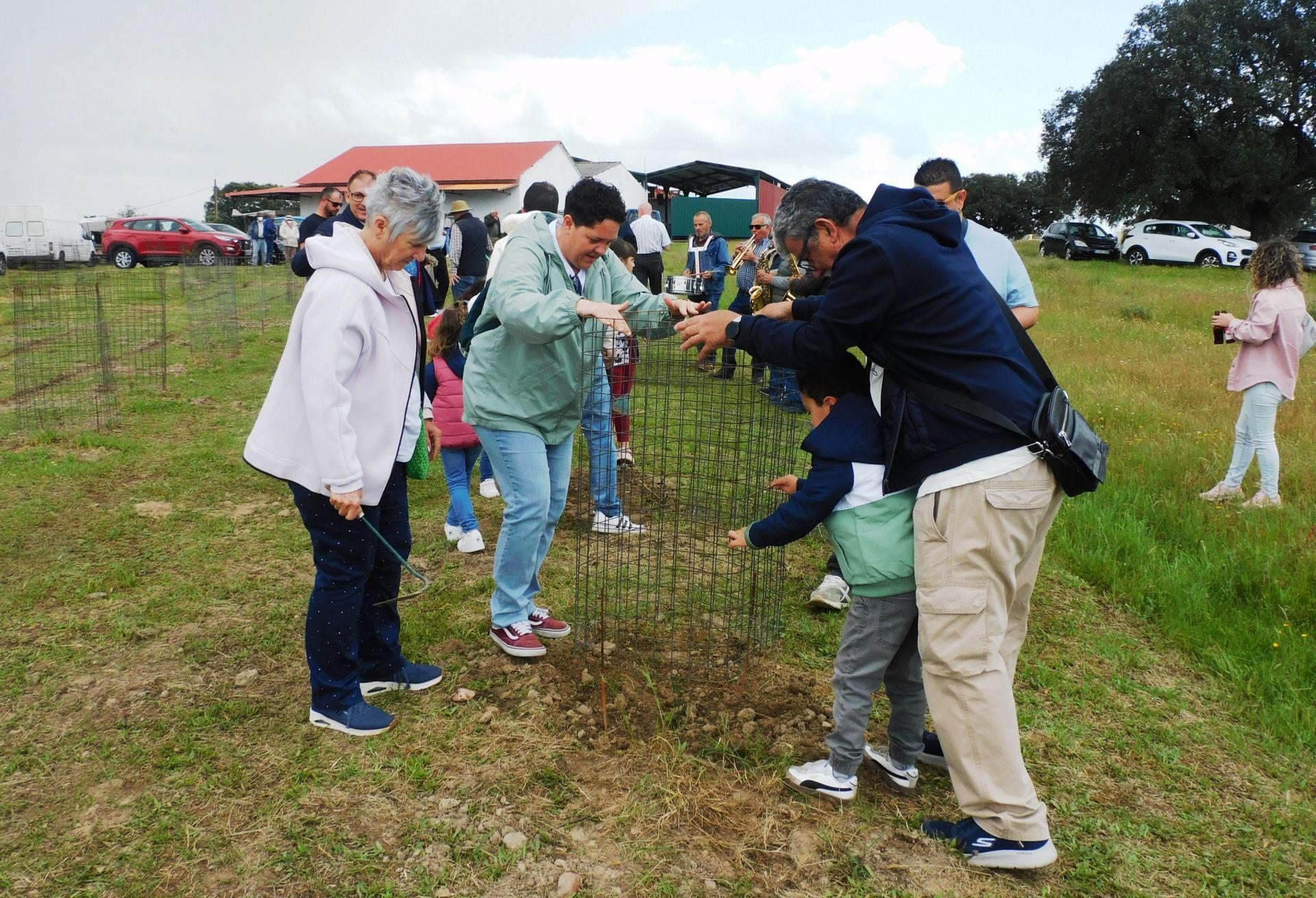 Majadas conmemora los 25 años de la Fiesta de la Encina