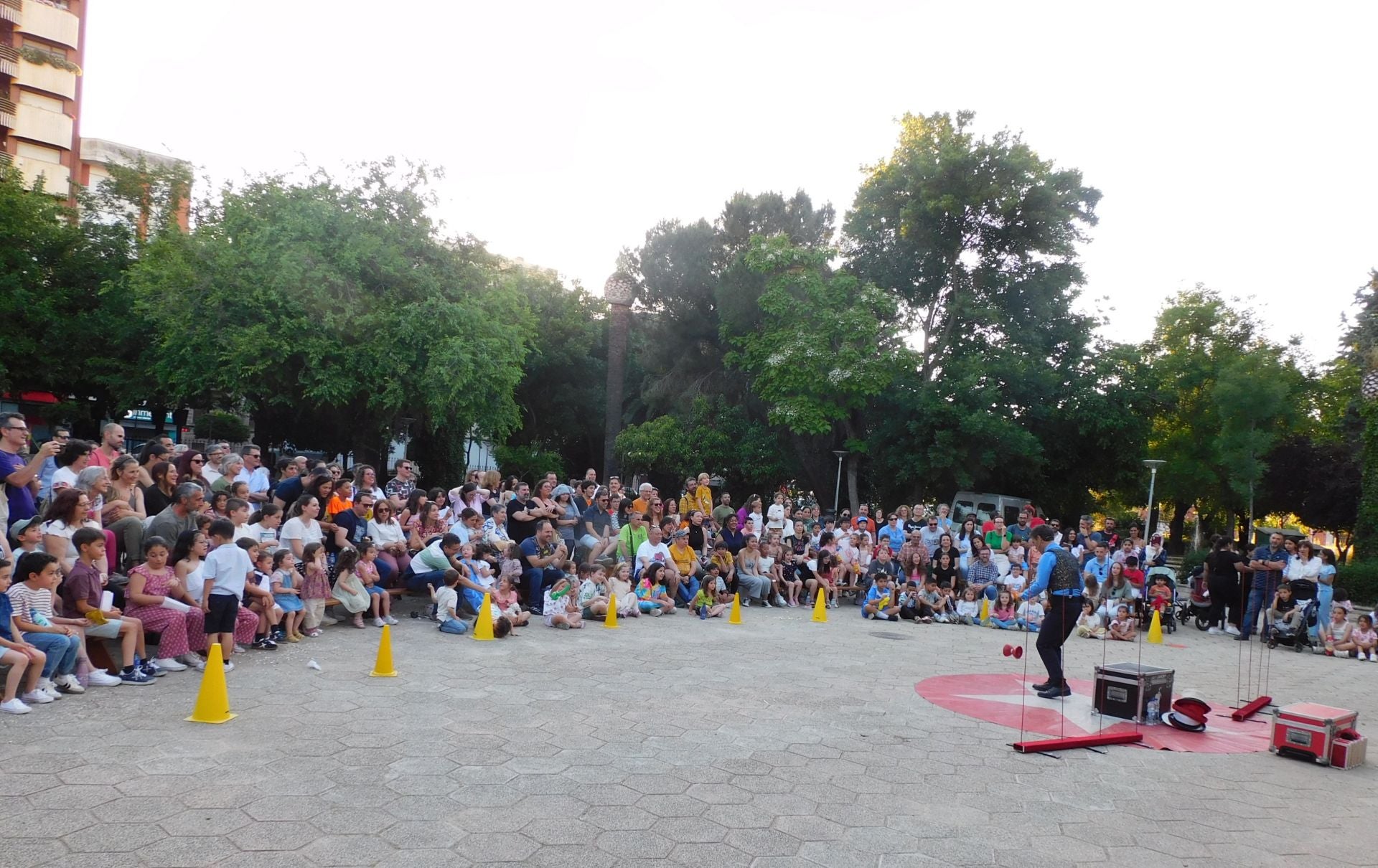 Actuación de Javi Javichi en el parque municipal