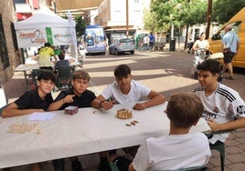Estudiantes del Albalat en la zona peatonal