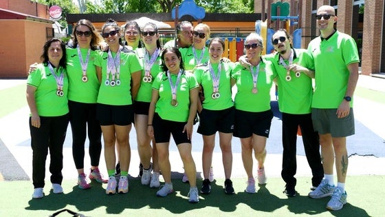 El C. N. Moralo sumó 33 medallas individuales y 2 en relevos en el Campeonato de Extremadura Máster