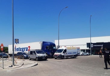La avería de un camión junto a la rotonda de Moya provoca un caos circulatorio