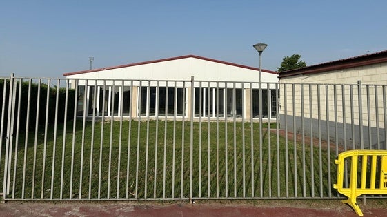 Sale a licitación el mobiliario del bar de la piscina, una vez reformado el local