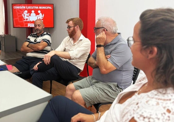 El PSOE abre el curso político denunciando la subida del recibo del agua