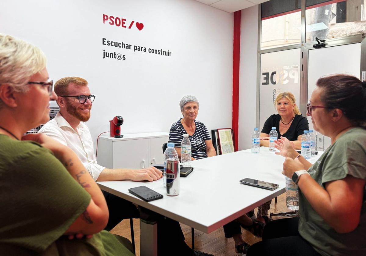 La reunión tuvo lugar en la nuevas sede de la Agrupación Socialista Morala
