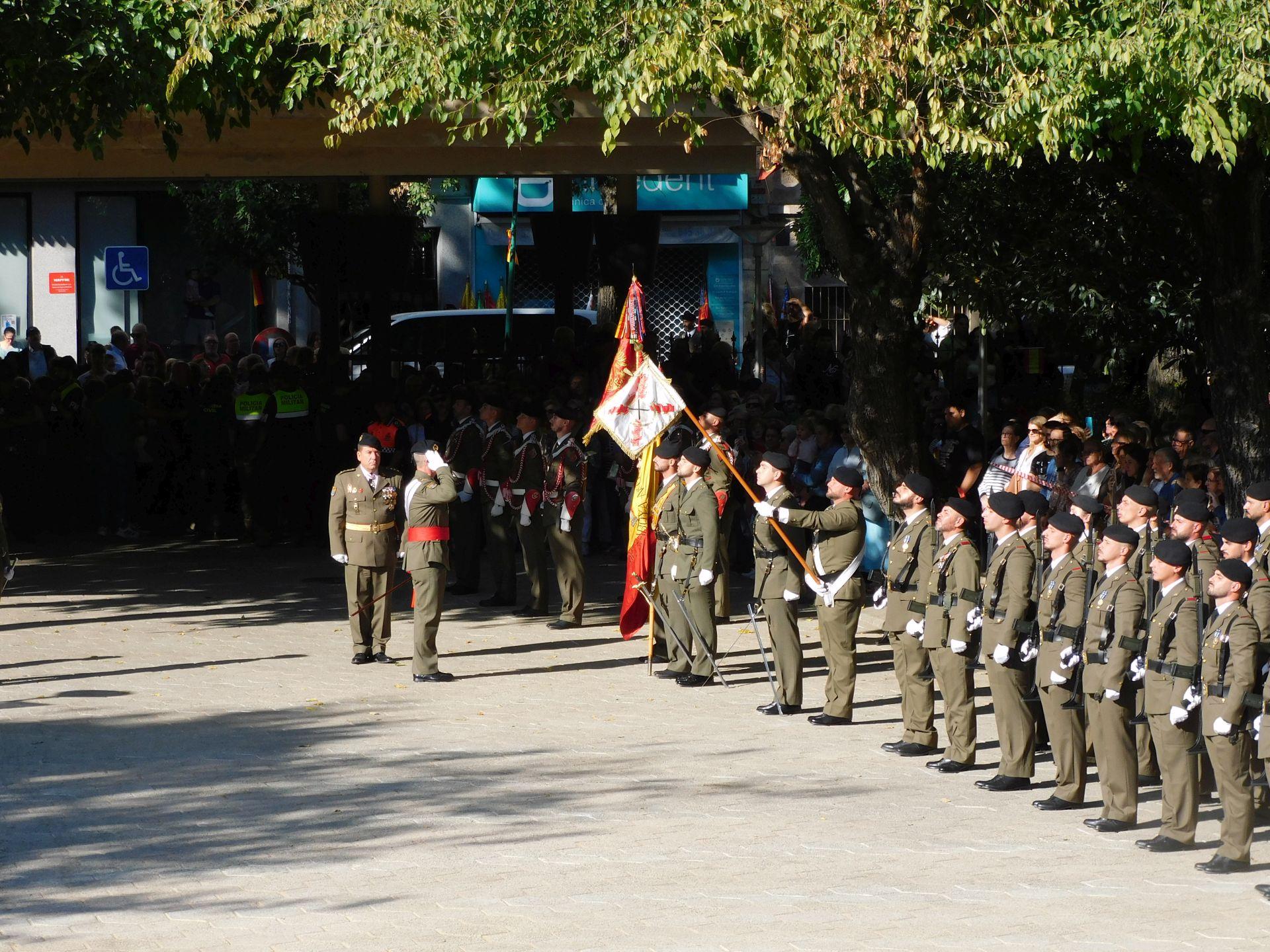 Unos 200 &#039;jurandos&#039; protagonizan una emotiva jura de bandera para personal civil