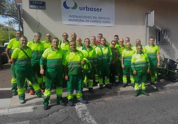 Trabajadores de la limpieza se concentran para pedir respeto hacia su labor