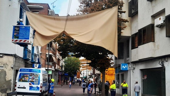Desde el lunes se retiran los toldos de la zona peatonal
