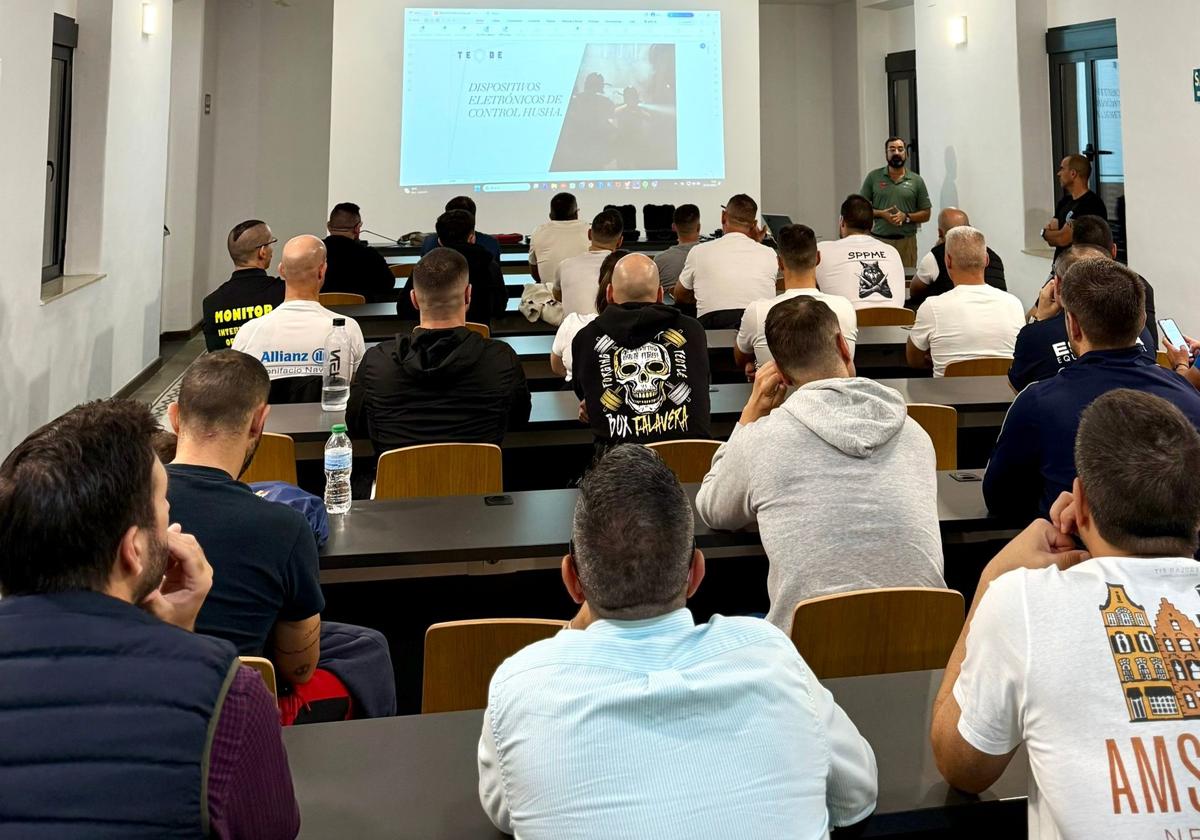 Navalmoral acoge un congreso de intervención policial