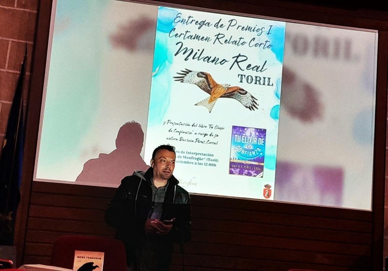 José Manuel Gelpi recibe dos premios literarios en un fin de semana