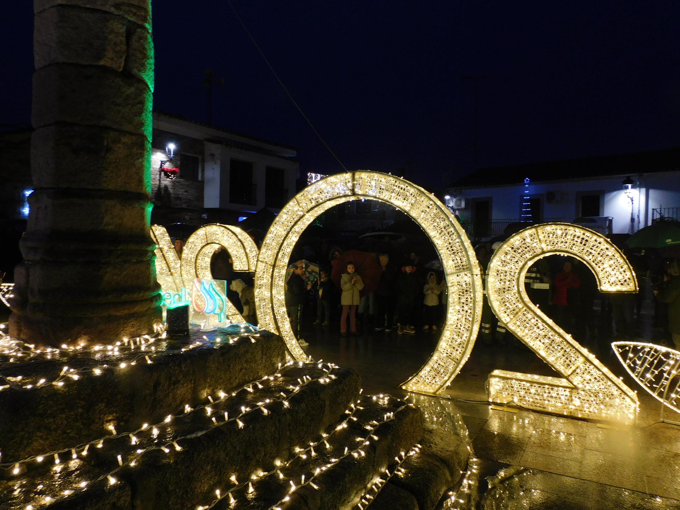 Belvís y las Casas presumen de iluminación navideña especial