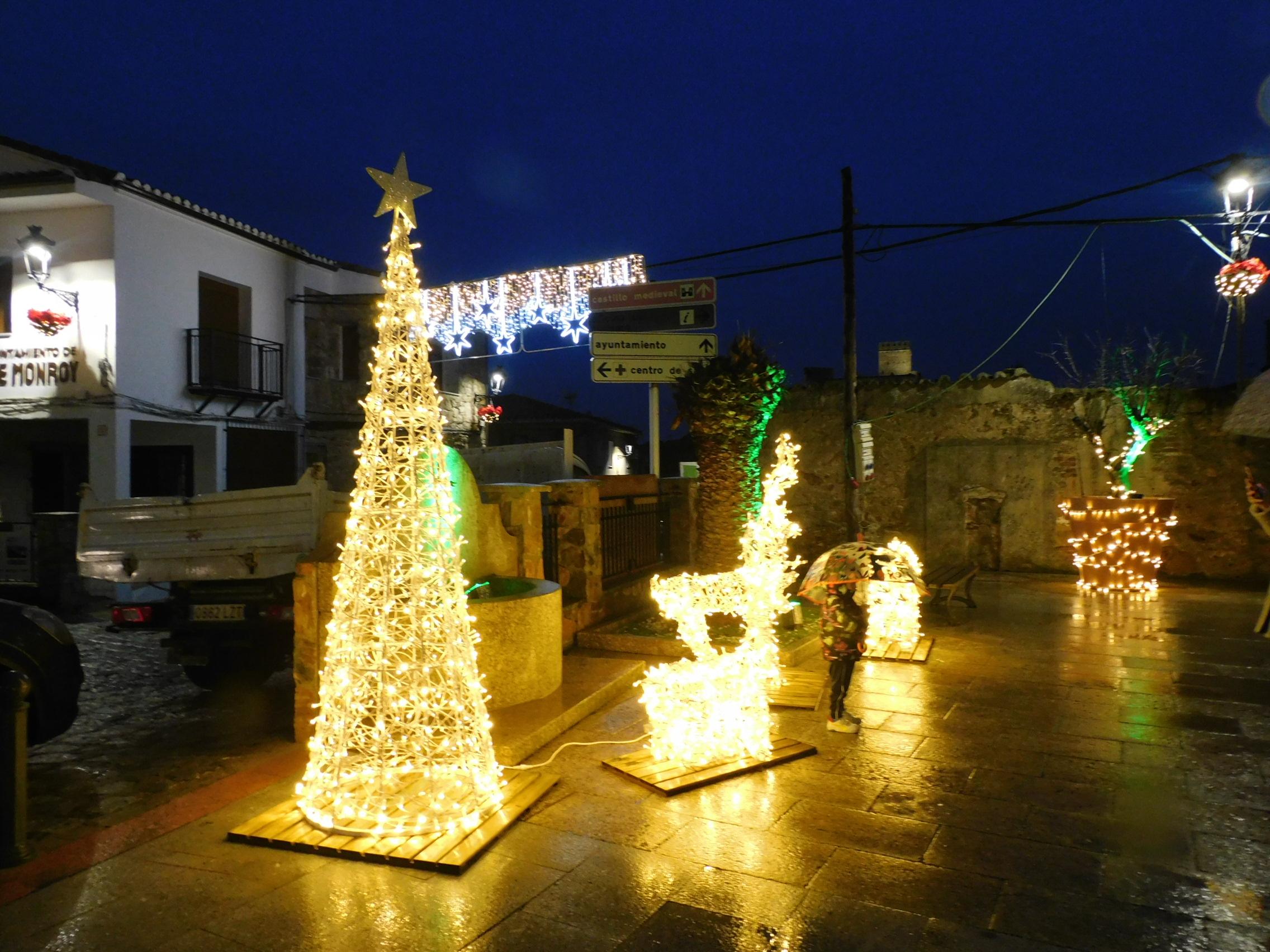 Belvís y las Casas presumen de iluminación navideña especial