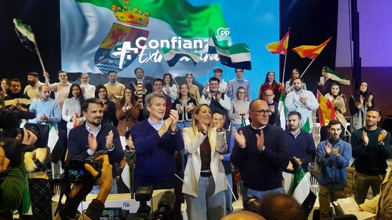 Feijoó ensalza la «valentía» de María Guardiola al adelantar las elecciones