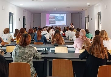 Fundación Mujeres reanuda sus programas de empleo