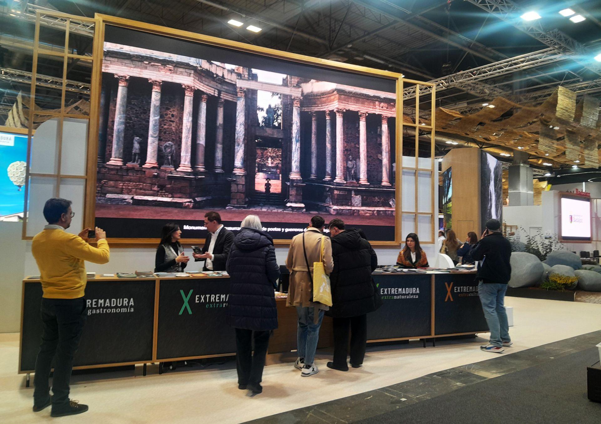 El Campo Arañuelo promociona turismo y folklore en la FITUR