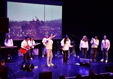 Los trabajadores de Almaraz cantan en defensa de la central