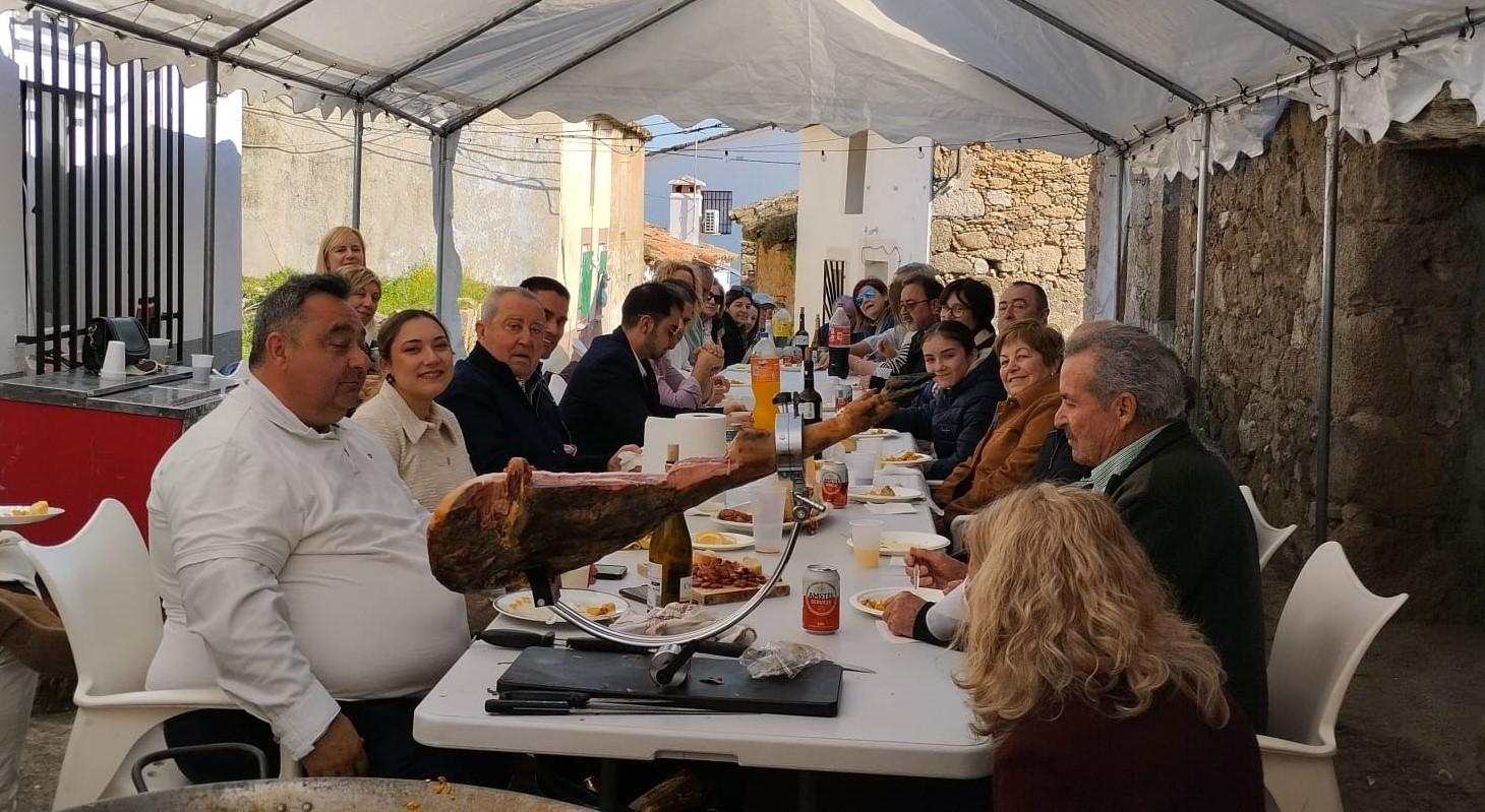 Valdehúncar brilla con el Ángel y el Cristo del Perdón