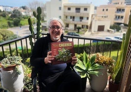 Enrique Rodríguez Extremeño publica un atlas de la provincia con 1.872 ilustraciones