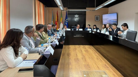 El CEO de AESC conoce las gestiones en marcha de la gigafactoría