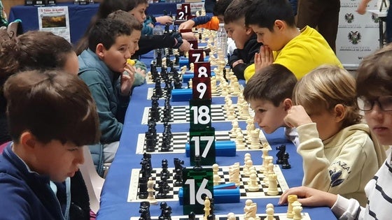 Los institutos moralos participan en el VIII Torneo Intercentros de Ajedrez de Jarandilla de la Vera