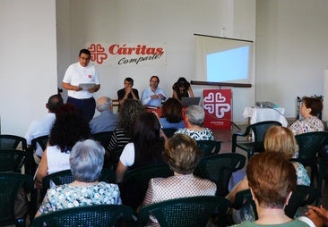 Los salones de Cáritas acogen la presentación de un informe sobre la realidad social y la exclusión