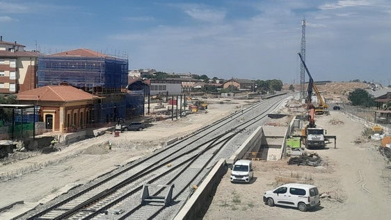 ADIF se plantea abrir los pasos subterráneos del tren a partir de septiembre