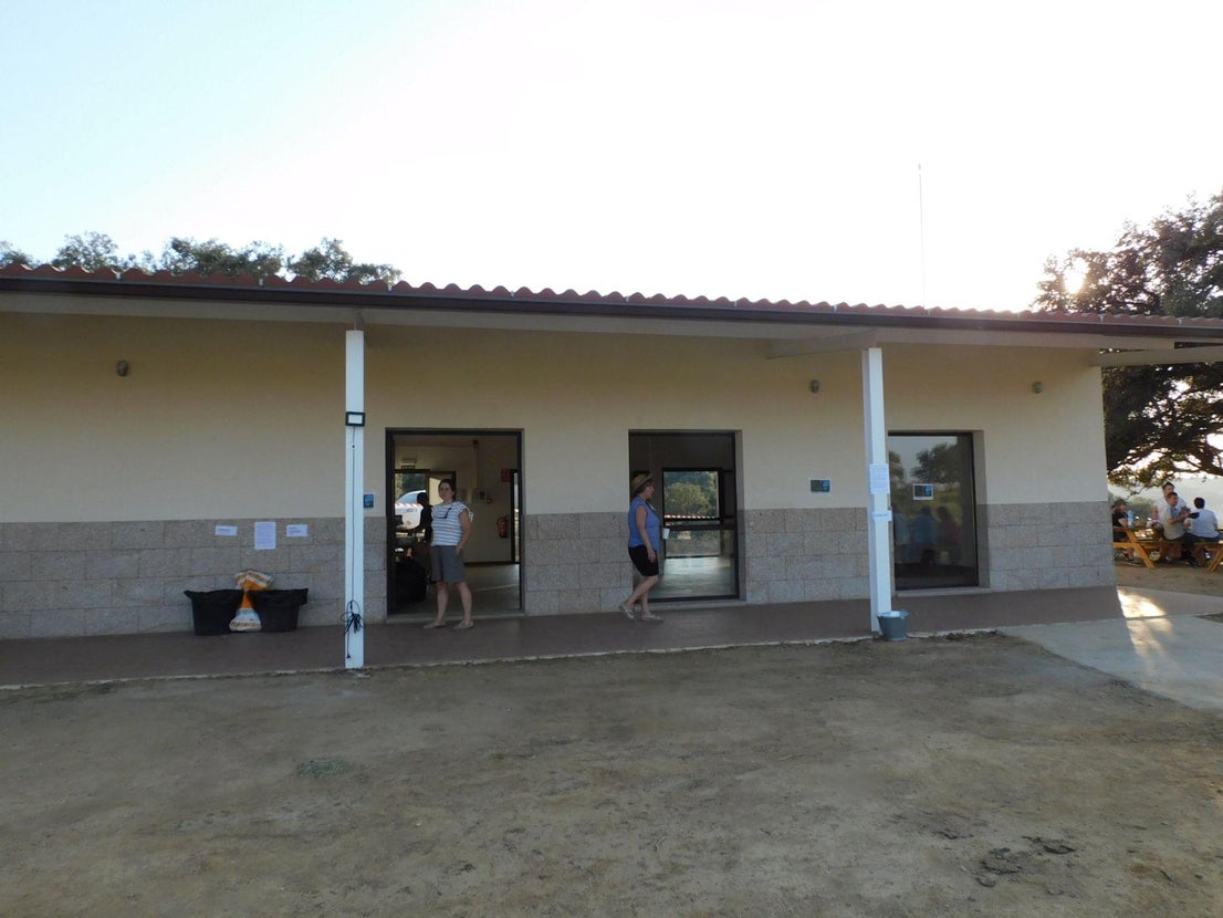 La Casa del Deporte y del Ocio de Bohonal de Ibor, observatorio privilegiado del eclipse