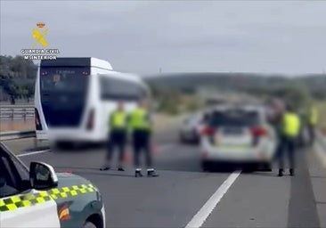 Detenido tras una peligrosa persecución por la A-5 y embestir a tres vehículos al salir del juzgado en Cáceres