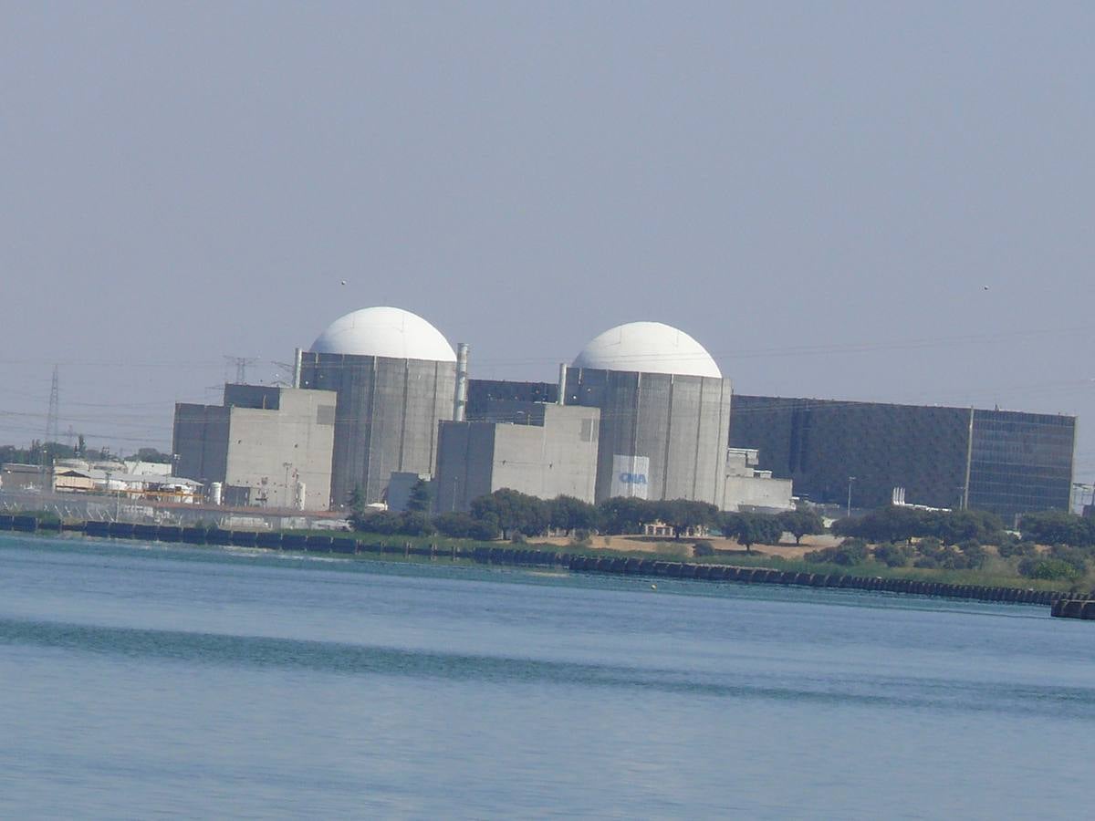 La Unidad II de la central nuclear de Almaraz vuelve a conectarse a la red eléctrica nacional