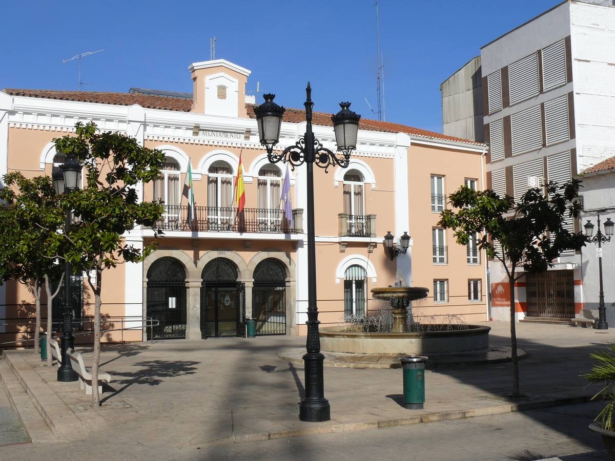 Un individuo encapuchado intenta robar de madrugada en el Ayuntamiento