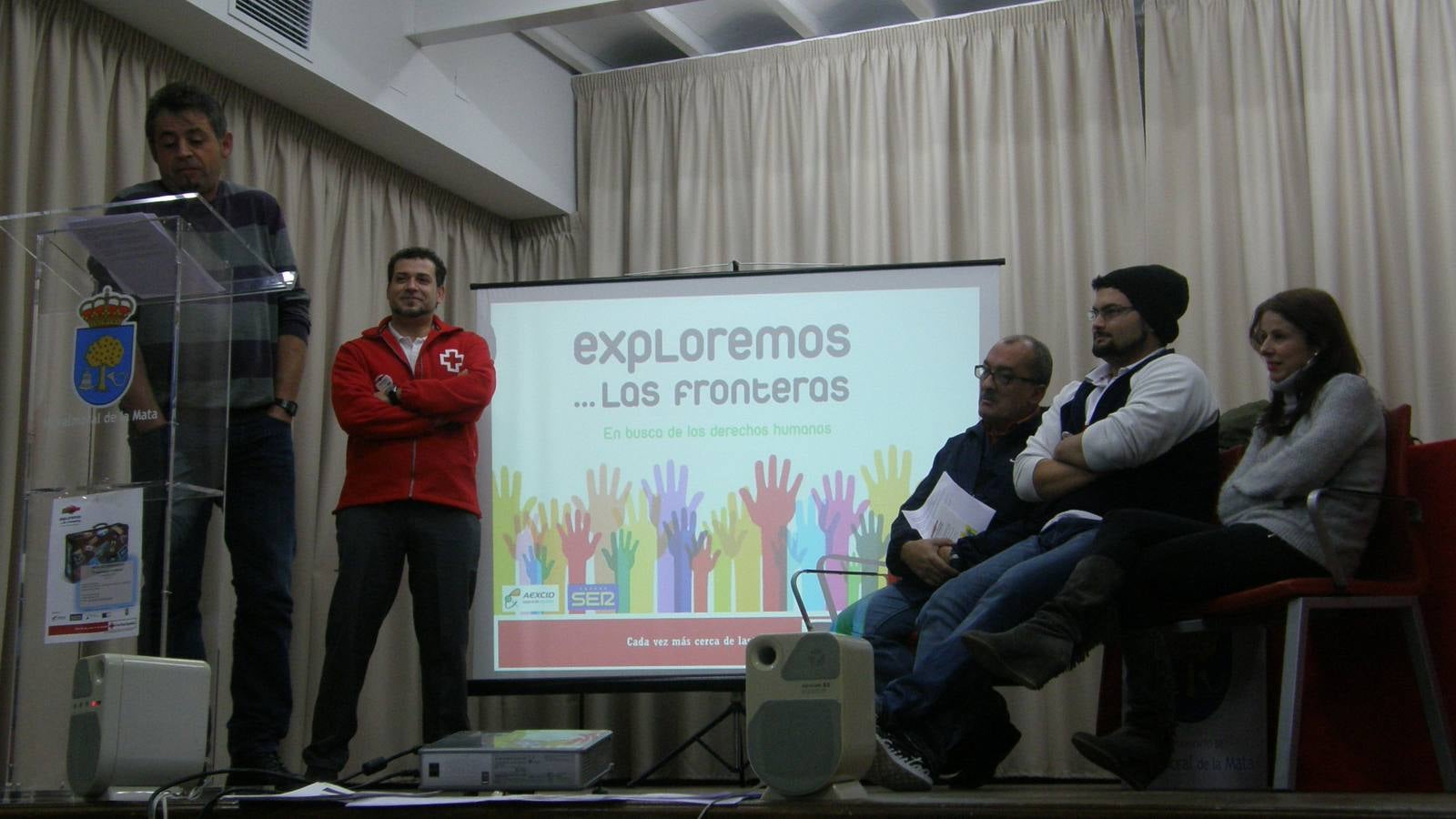 Reciente mesa de experiencias promovida por Cruz Roja 