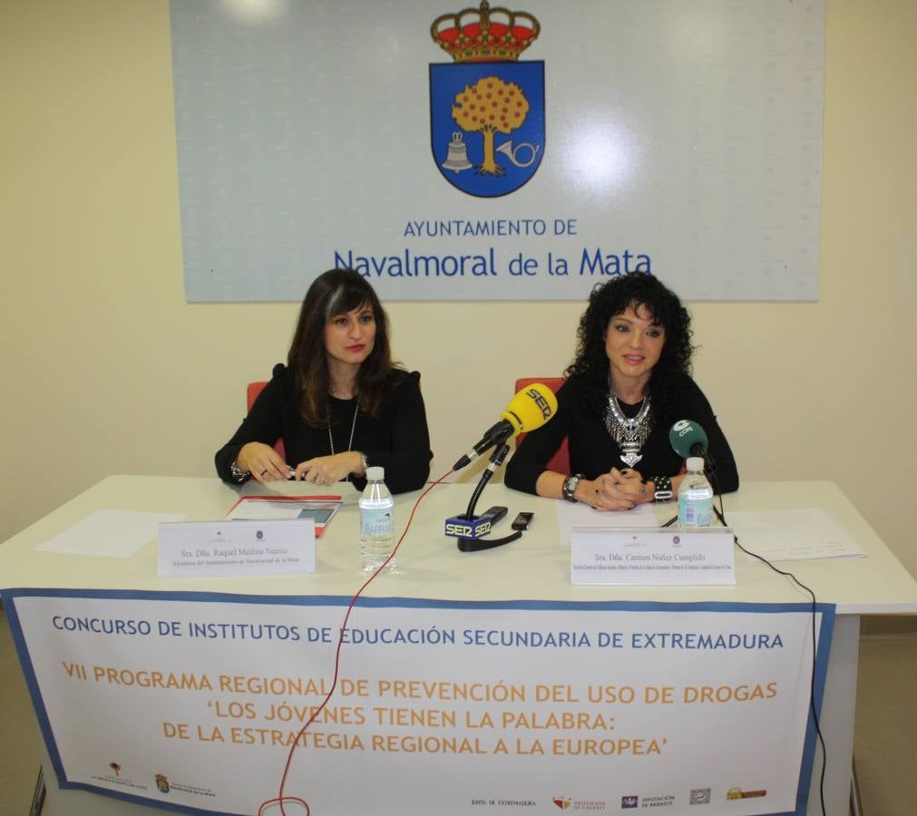 El concurso lo presentaron Raquel Medina y Carmen Núñez 