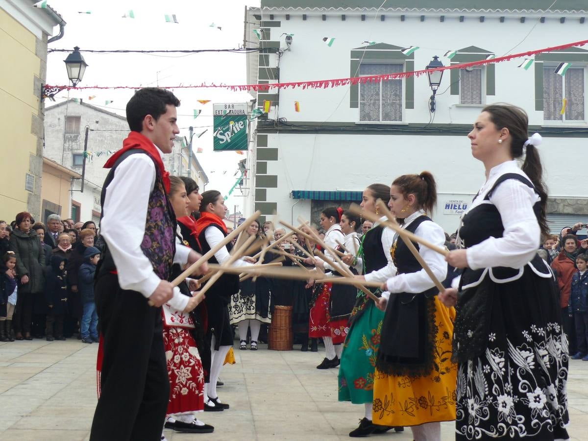 Tradicional 'Danza de los palos' 