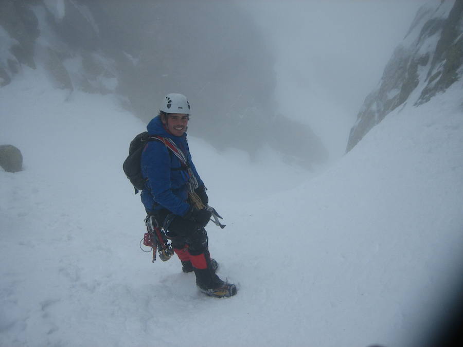 Caldas bajando el Almanzor, en la sierra de Gredos 