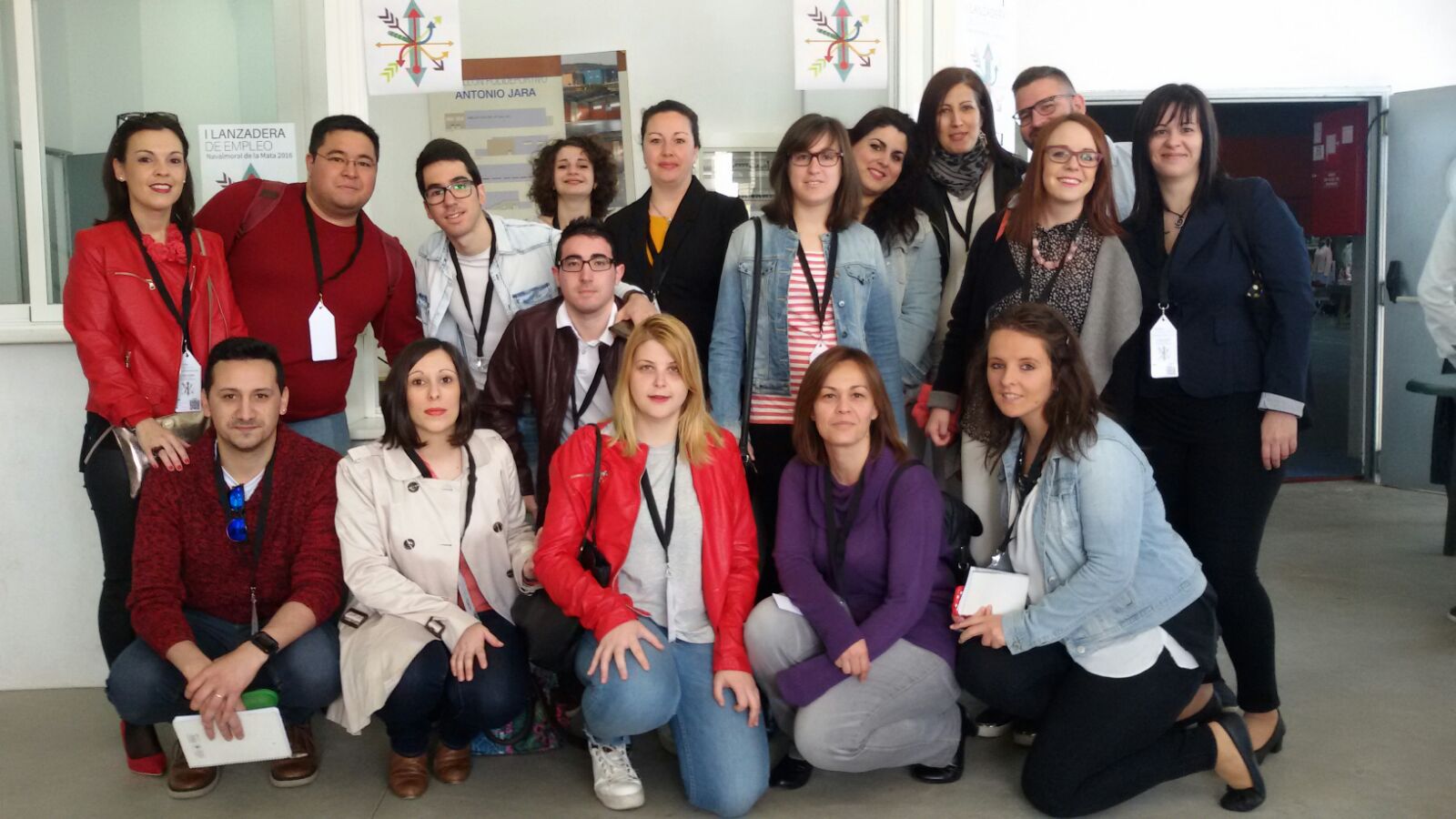 Foto de familia de la Lanzadera de Empleo 