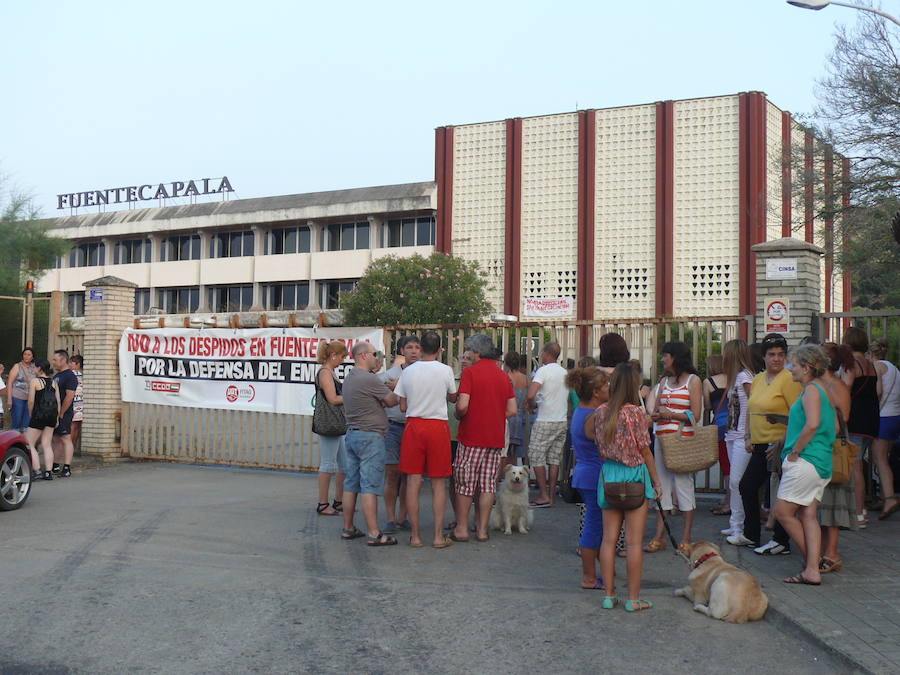 Encierro y concentración a las puertas de la fábrica 