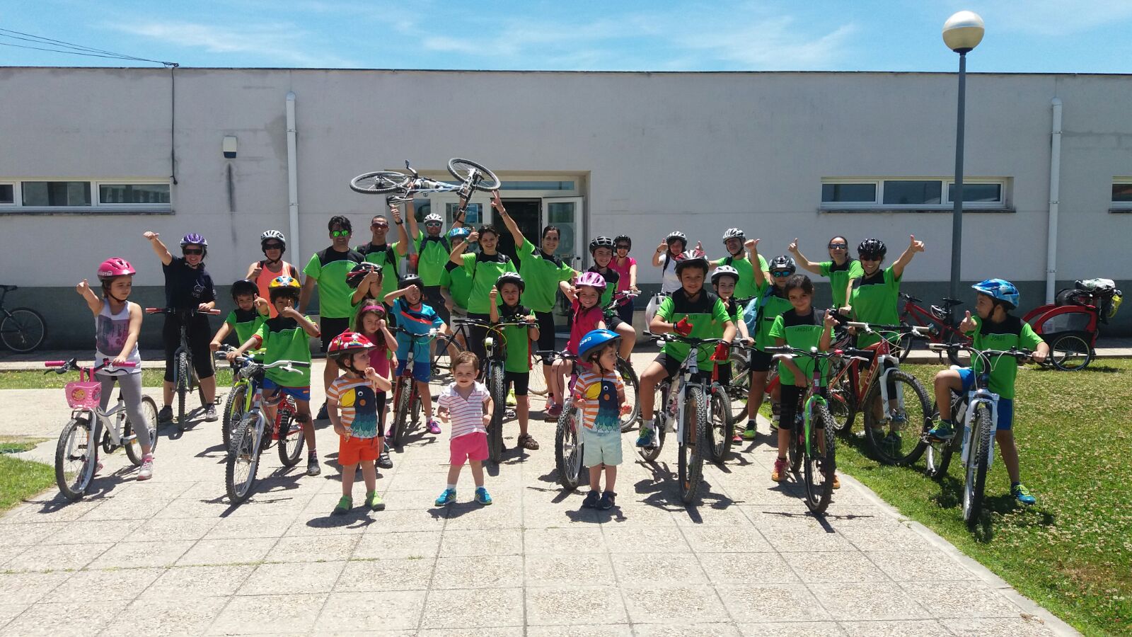 La salida contó con participantes de todas las edades MAM