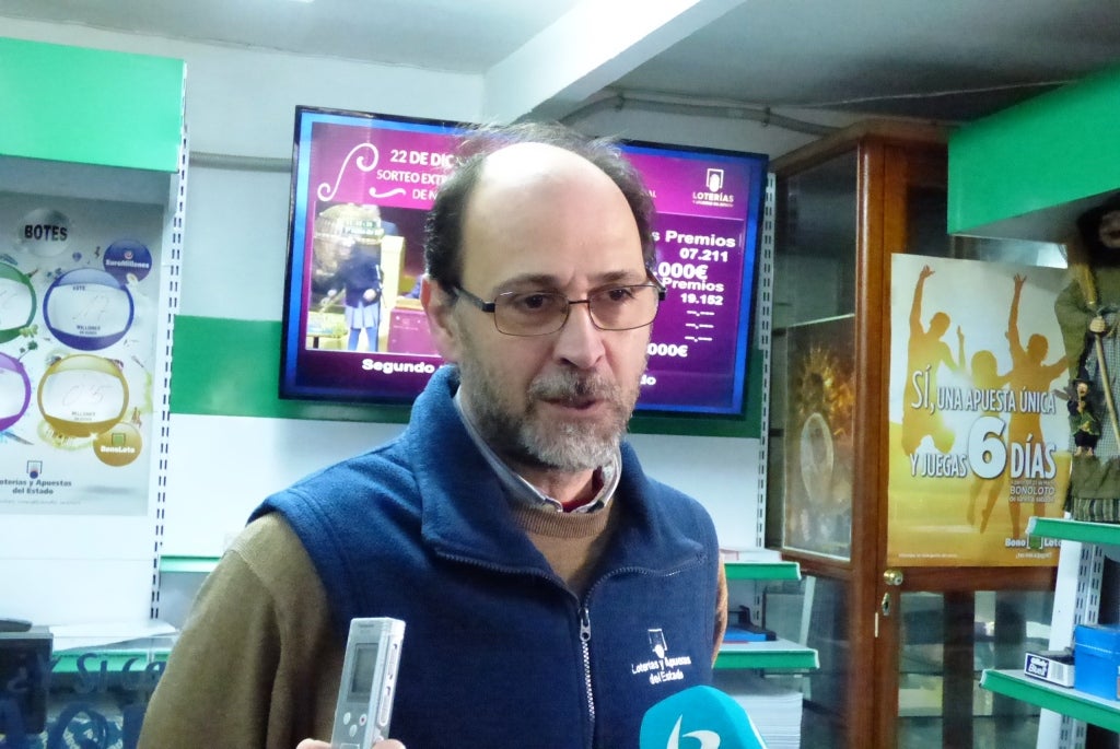 Casatejada vende un décimo del segundo premio de la lotería de Navidad, el 4536