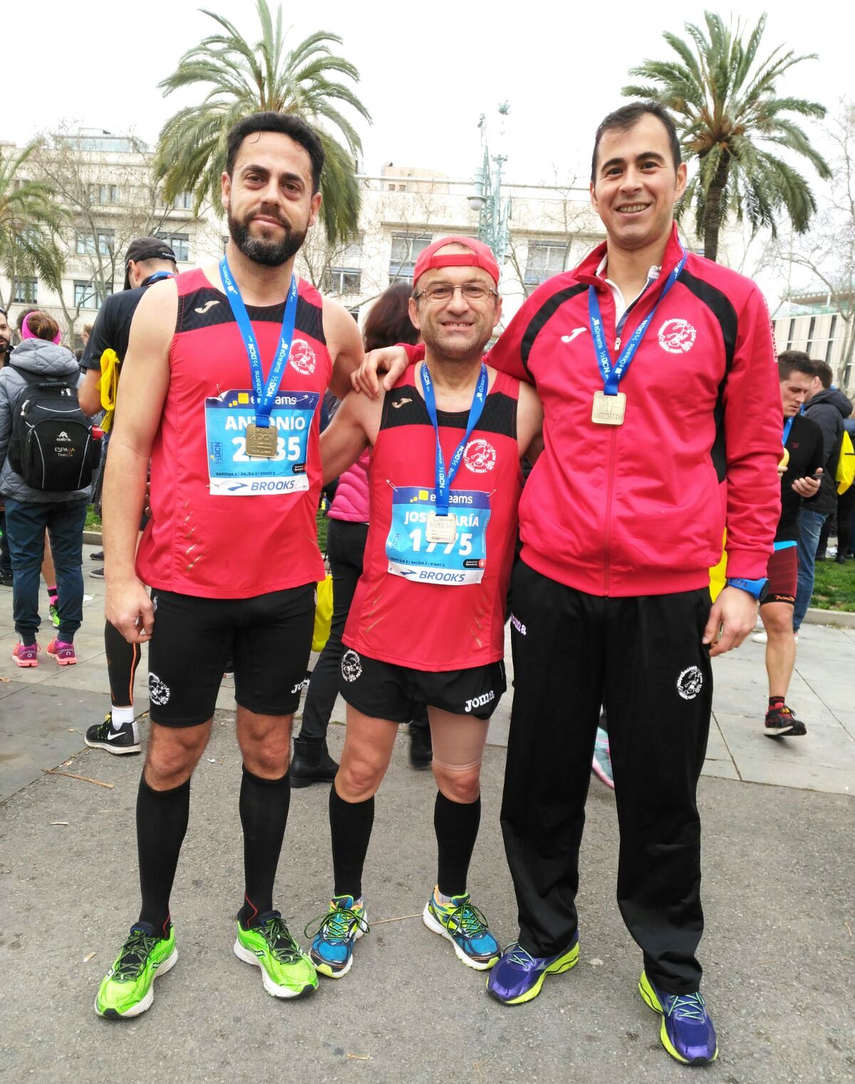 Corredores del C. D. Navalmaratón disputan carreras en Barcelona y Madrid