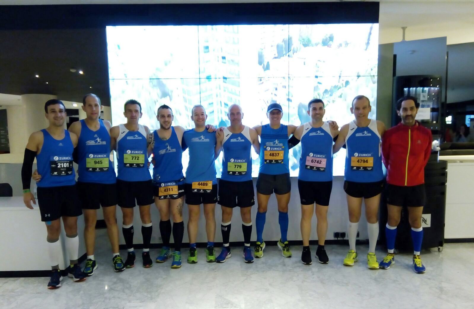 Nueve corredores de Fondistas Moralos disputan la XXXIII Maratón de Sevilla