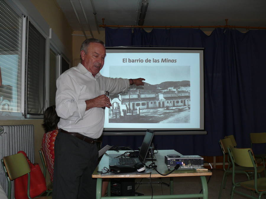 Quijada en una de sus habituales intervenciones 