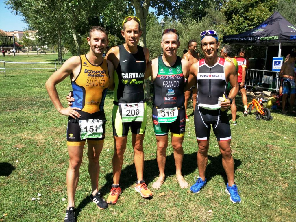 Representantes de Fondistas Moralos en el Triatlón de Plasencia 