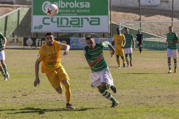 Cacereño y Moralo se neutralizan, 0-0