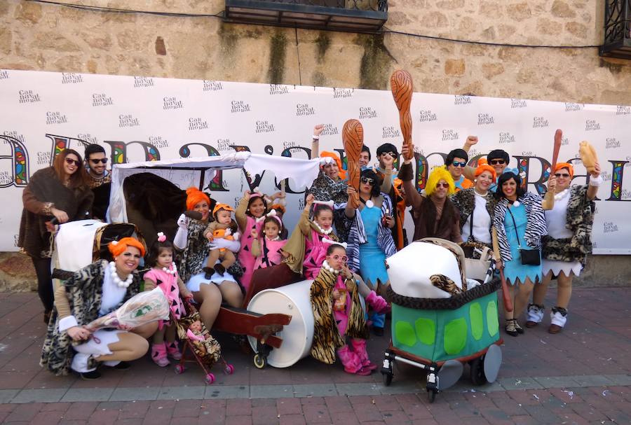El segundo 'Cómete el Carnavalmoral por una pata' desborda las previsiones