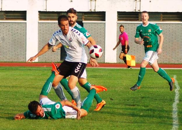 El Moralo pierde en Plasencia en los últimos minutos, 1-0, tras un duelo igualado