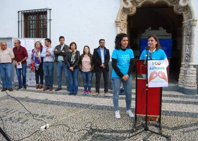 Imagen secundaria 1 - Participantes en la lectura del manifiesto. 
