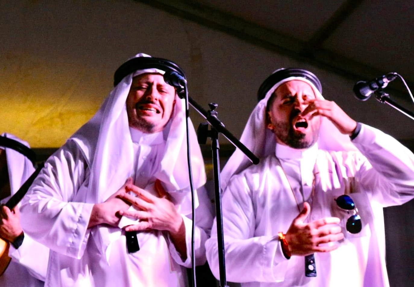 'Los Camballotas', 'Los 3W', 'Los Mirinda' y 'Los Chungos' dieron la chispa de la noche en el primer día del Carnaval de Olivenza 2022. 