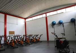 Sala de spinning en el gimnasio de Olivenza.