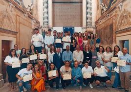 Alumnado y equipo docente de las Escuelas 'La Encina III'.