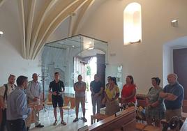 Los empresarios fueron recibidos por el regidor oliventino.