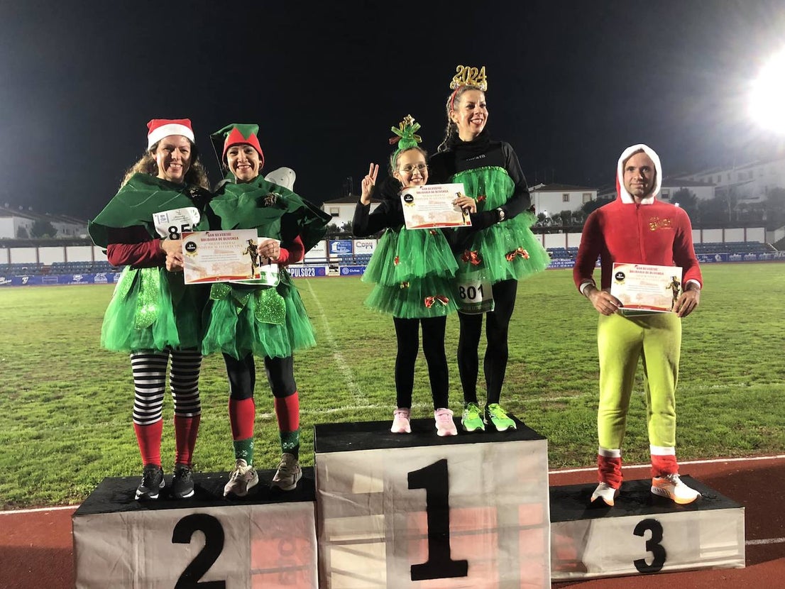 Solidaridad, deporte y mucha diversión en la I San Silvestre de la ciudad